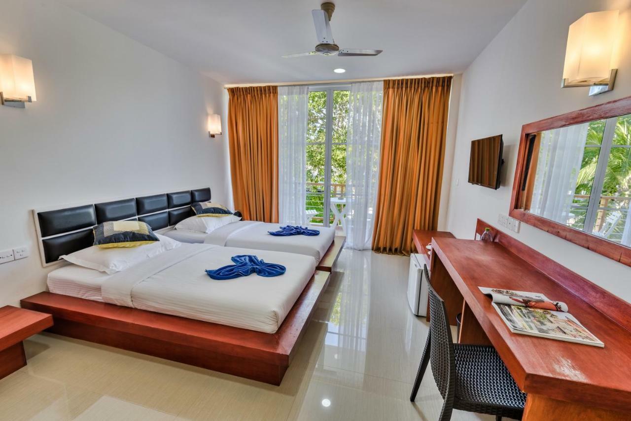 Athiri Beach Maldives Digura Kültér fotó